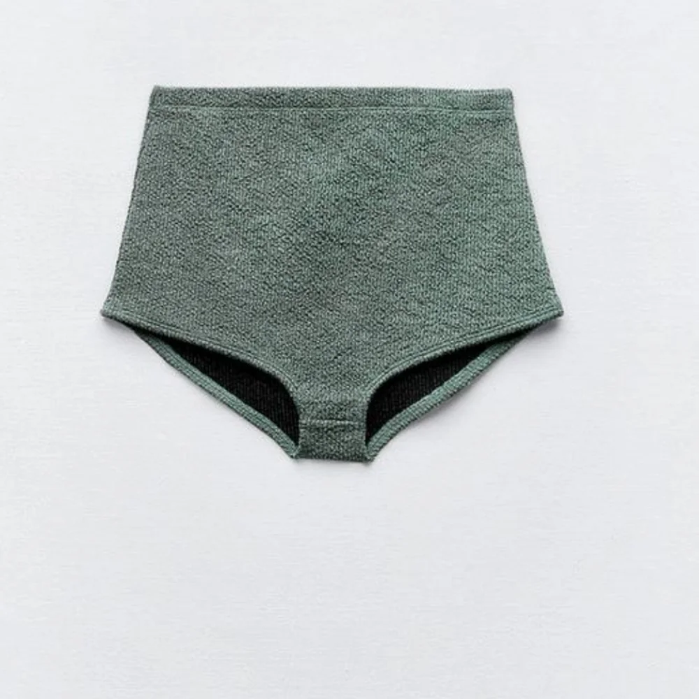 NWT Zara High Rise Metallic Green Briefs Micro Shorts  Size L - Picture 2 of 6